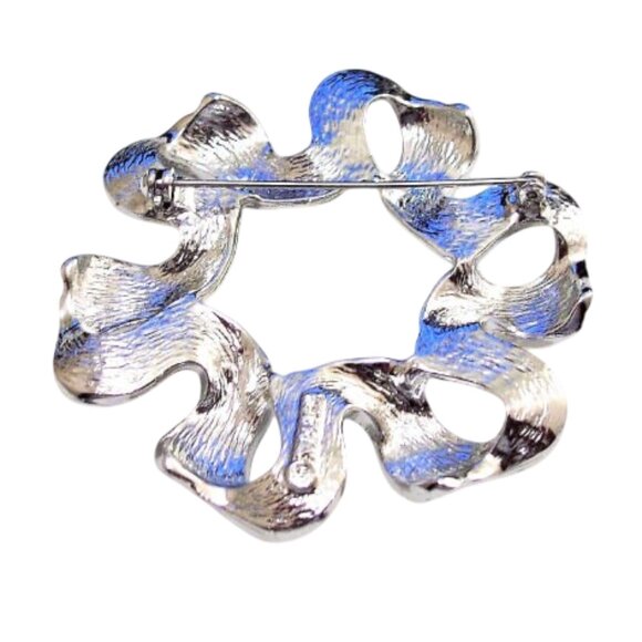 Sarah Coventry Frosted Swirl Rib Pin Brooch Silver Tone - Picture 3 of 4